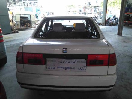 Vehiculo en el desguace: SEAT TOLEDO (1L) SE