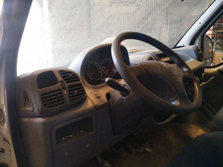 Vehiculo en el desguace: PEUGEOT BOXER CAJA CERR. TECHO SOBREELEV.(RS3700)(350)(´02->) 350 LH TD