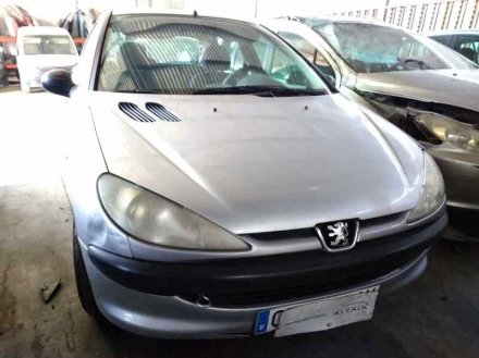 Vehiculo en el desguace: PEUGEOT 206 BERLINA XR