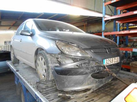 Vehiculo en el desguace: PEUGEOT 307 (S1) XR Clim