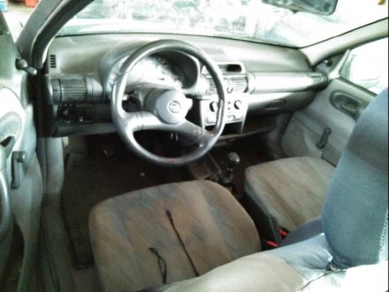 Vehiculo en el desguace: OPEL CORSA B Swing