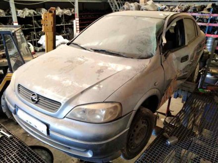 Vehiculo en el desguace: OPEL ASTRA G BERLINA Club