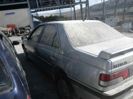 Vehiculo en el desguace: PEUGEOT 405 BERLINA Clim