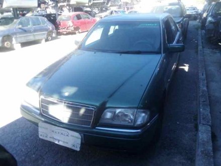 Vehiculo en el desguace: MERCEDES-BENZ CLASE C (W202) BERLINA 180 (202.018)