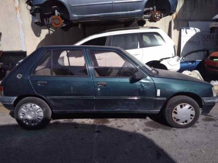 Vehiculo en el desguace: PEUGEOT 205 BERLINA 1.4 Mito