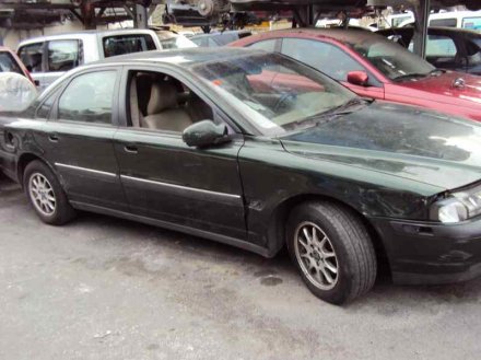 Vehiculo en el desguace: VOLVO S80 BERLINA 2.5 D