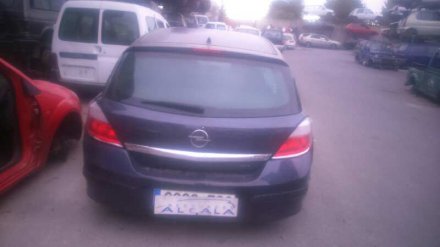 Vehiculo en el desguace: OPEL ASTRA H BERLINA Cosmo