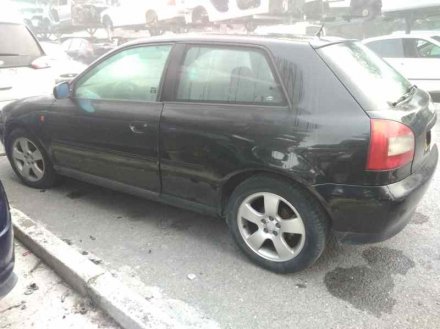 Vehiculo en el desguace: AUDI A3 (8L) 1.9 TDI Ambiente