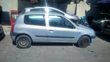 Vehiculo en el desguace: RENAULT CLIO II FASE I (B/CBO) 1.4 Alize