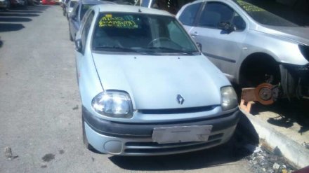 Vehiculo en el desguace: RENAULT CLIO II FASE I (B/CBO) 1.4 Alize