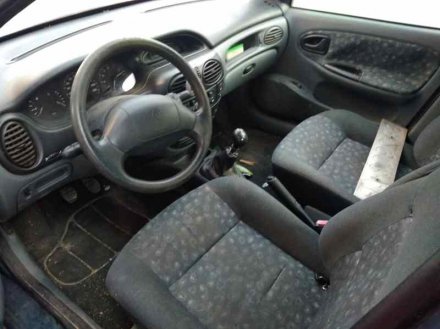 Vehiculo en el desguace: RENAULT MEGANE I CLASSIC (LA0) 1.6 RN