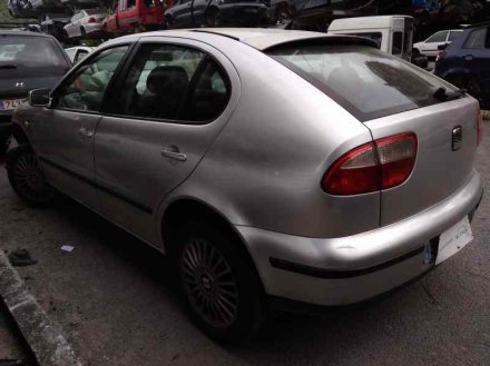 Vehiculo en el desguace: SEAT LEON (1M1) Stella