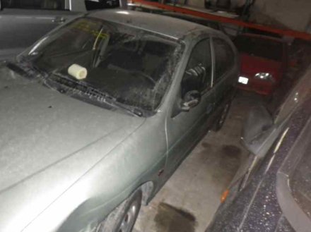 Vehiculo en el desguace: RENAULT MEGANE I FASE 2 BERLINA (BA0) 1.4 16V Privilege