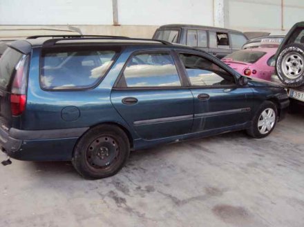 Vehiculo en el desguace: RENAULT LAGUNA GRANDTOUR (K56) 2.2 dT RT Concorde