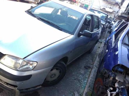 Vehiculo en el desguace: SEAT IBIZA (6K) Básico