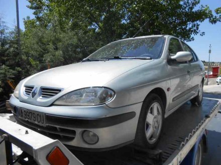 Vehiculo en el desguace: RENAULT MEGANE I FASE 2 CLASSIC (LA..) 1.6 16V Authentique