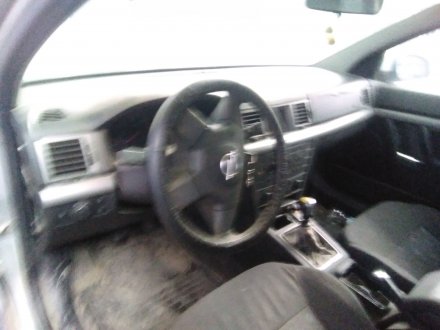 Vehiculo en el desguace: OPEL VECTRA C BERLINA 2.0 DTI
