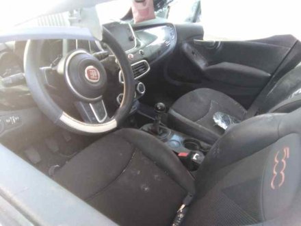 Vehiculo en el desguace: FIAT 500 X (334) Lounge