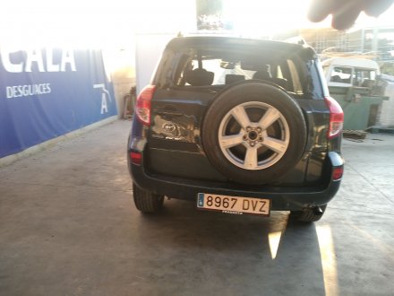 Vehiculo en el desguace: TOYOTA RAV 4 (A3) Executive