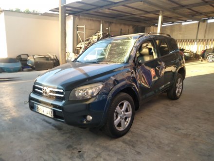 Vehiculo en el desguace: TOYOTA RAV 4 (A3) Executive