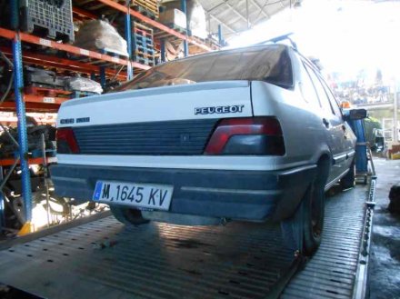 Vehiculo en el desguace: PEUGEOT 309 *