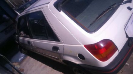 Vehiculo en el desguace: FORD FIESTA BERL./COURIER Surf