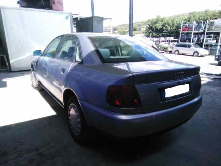 Vehiculo en el desguace: AUDI A4 BERLINA (B5) 1.8