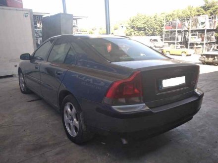 Vehiculo en el desguace: VOLVO S60 BERLINA 2.4 D