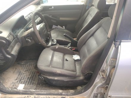 Vehiculo en el desguace: AUDI A4 BERLINA (B5) 1.9 TDI