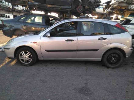 Vehiculo en el desguace: FORD FOCUS BERLINA (CAK) Ambiente