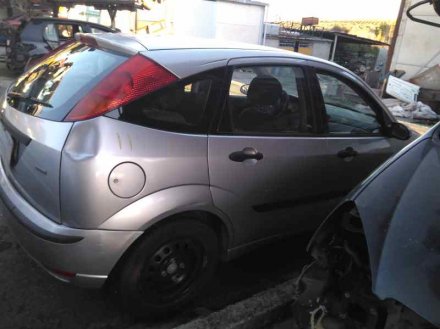 Vehiculo en el desguace: FORD FOCUS BERLINA (CAK) Ambiente