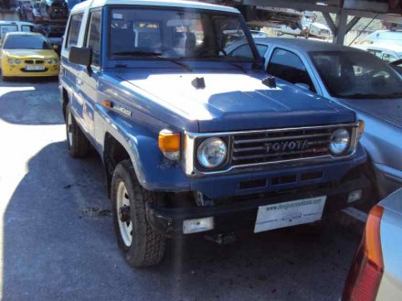 Vehiculo en el desguace: TOYOTA LAND CRUISER *