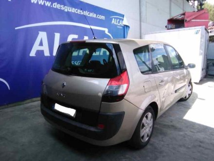 Vehiculo en el desguace: RENAULT SCENIC II i- Music