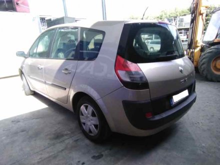 Vehiculo en el desguace: RENAULT SCENIC II i- Music