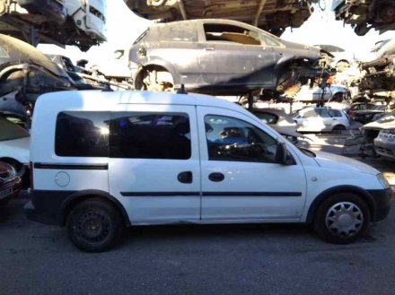 Vehiculo en el desguace: OPEL COMBO (CORSA C) Familiar