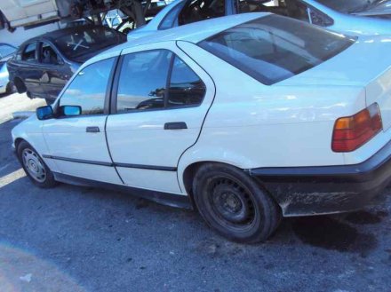 Vehiculo en el desguace: BMW SERIE 3 BERLINA (E36) 320i