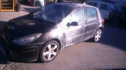 Vehiculo en el desguace: PEUGEOT 307 BERLINA (S2) XSI