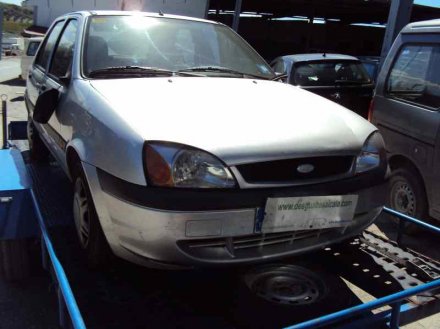 Vehiculo en el desguace: FORD FIESTA BERLINA (DX) Ambiente