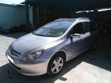 Vehiculo en el desguace: PEUGEOT 307 BREAK / SW (S1) SW