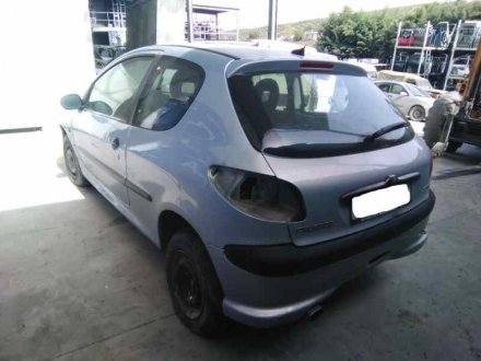 Vehiculo en el desguace: PEUGEOT 206 BERLINA XS