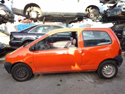 Vehiculo en el desguace: RENAULT TWINGO (CO6) 1.2 (C066/67/68)