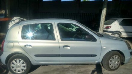 Vehiculo en el desguace: RENAULT CLIO II FASE II (B/CB0) Authentique