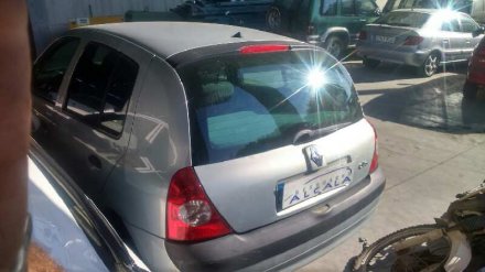 Vehiculo en el desguace: RENAULT CLIO II FASE II (B/CB0) Authentique