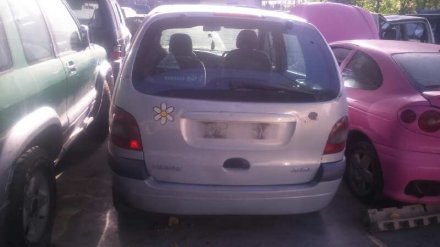 Vehiculo en el desguace: RENAULT SCENIC (JA..) 1.9 DCI Authentique