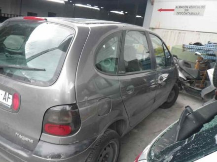 Vehiculo en el desguace: RENAULT MEGANE I SCENIC (JA0) 1.6e Alize