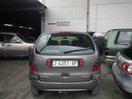 Vehiculo en el desguace: RENAULT MEGANE I SCENIC (JA0) 1.6e Alize