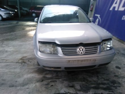 Vehiculo en el desguace: VOLKSWAGEN BORA BERLINA (1J2) 1.9 TDI