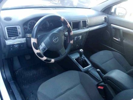 Vehiculo en el desguace: OPEL VECTRA C BERLINA Cosmo