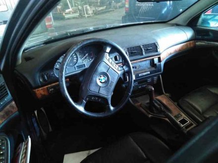 Vehiculo en el desguace: BMW SERIE 5 BERLINA (E39) 525tds