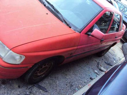 Vehiculo en el desguace: FORD ESCORT BERLINA CL